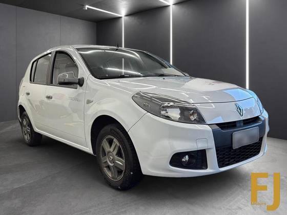 RENAULT SANDERO 1.0 TECH RUN 16V FLEX 4P MANUAL RENAULT SANDERO 1.0 TECH RUN 16V FLEX 4P MANUAL